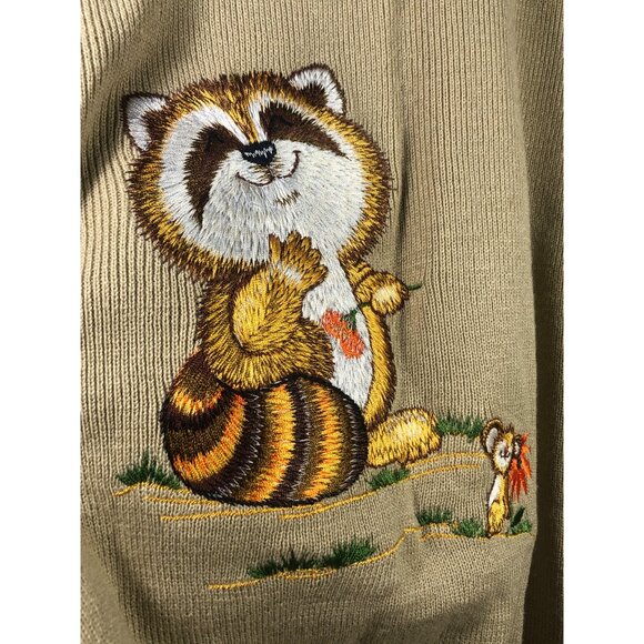 Vintage JC Penny’s Sweater With Embroidered Raccoon & Mouse Design Beige V-Neck - Picture 2 of 14